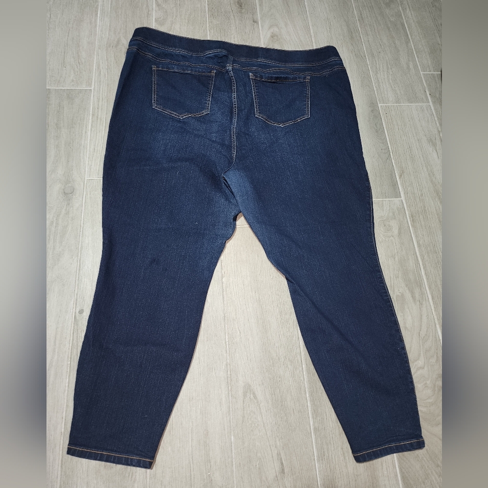 Torrid Jeans - Picture 2 of 7